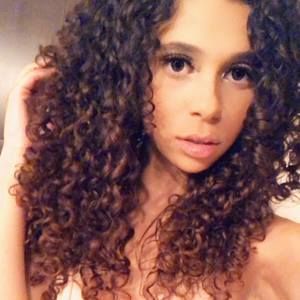 Meet your Posher, Denise